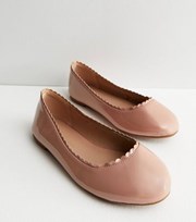 New Look Extra Wide Fit Pale Pink Patent Scallop Ballerina Pumps